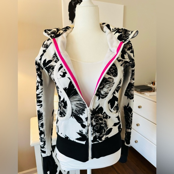 Lululemon Scuba Full Zip Hoodie Women - Picture 6 of 8